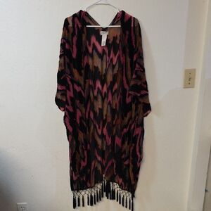 Free People Dripping Velvet Burnout Kimono
Style No: 64725732